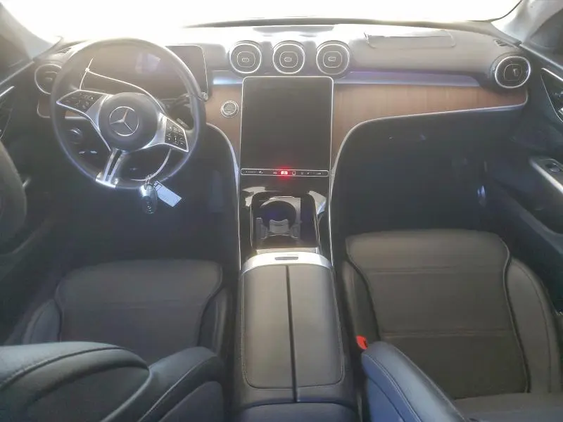 2024 MERCEDES-BENZ C 300  