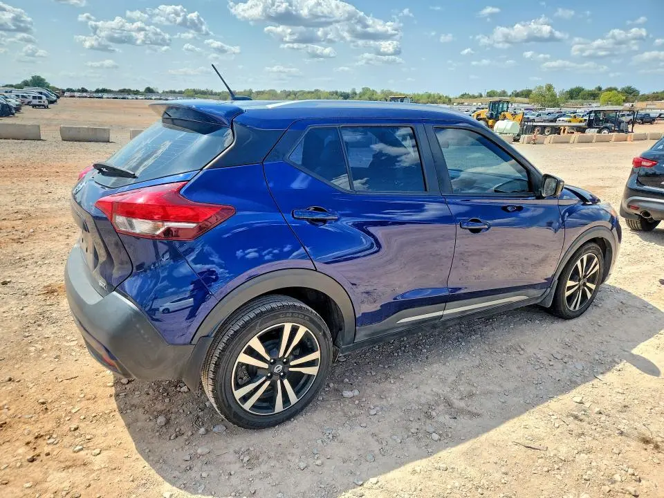 2019 NISSAN KICKS SR  