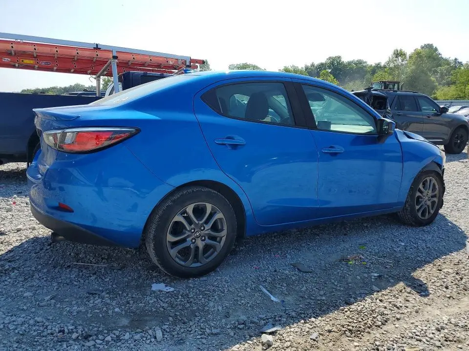 2019 TOYOTA YARIS LE  