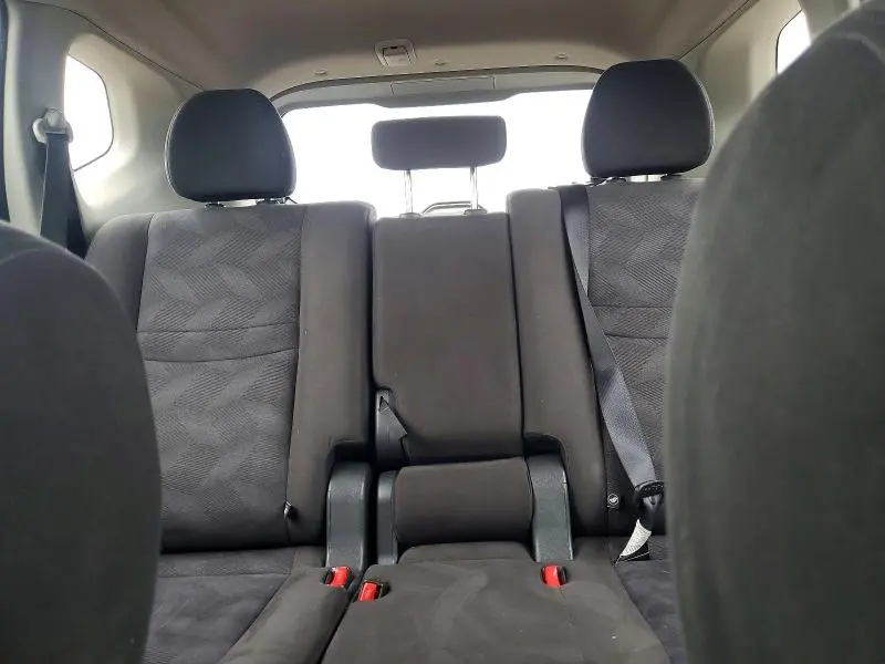 2015 NISSAN ROGUE S  