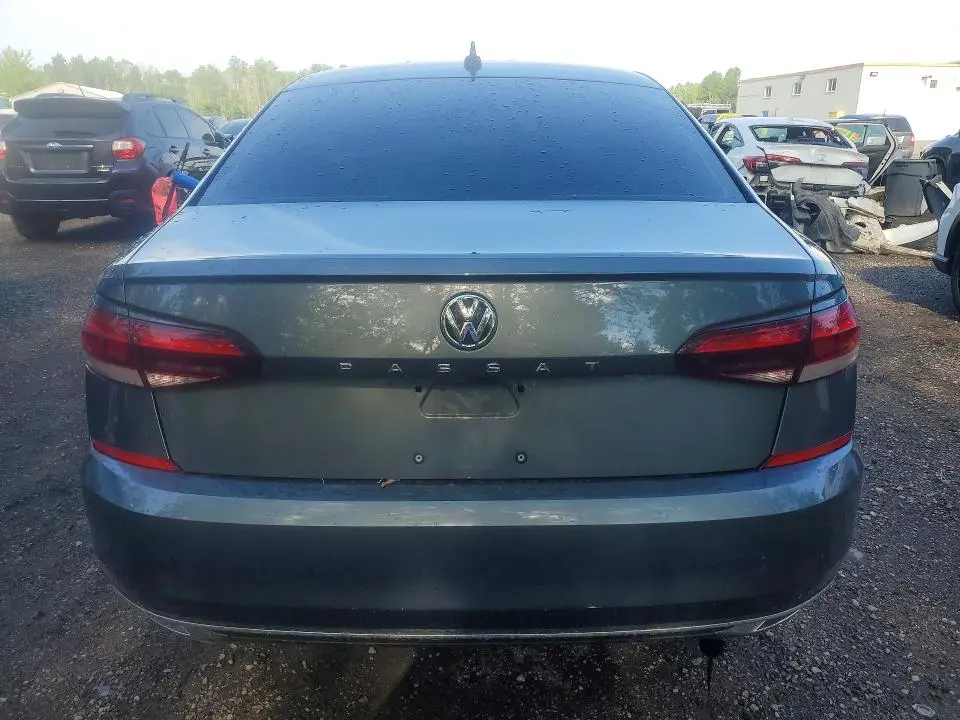 2021 VOLKSWAGEN PASSAT   