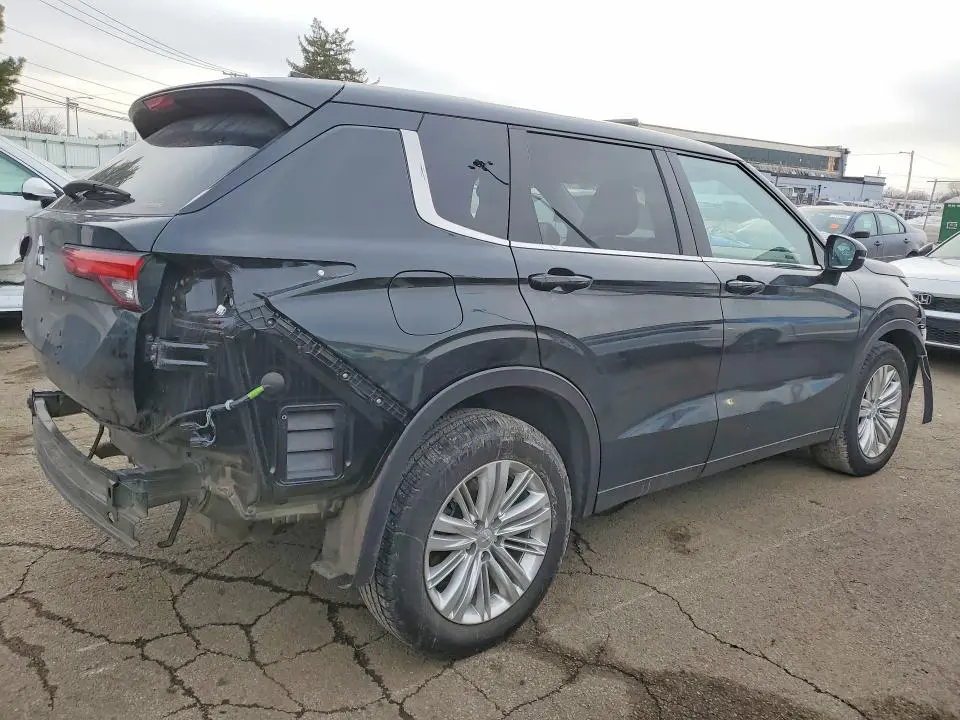 2024 MITSUBISHI OUTLANDER ES  