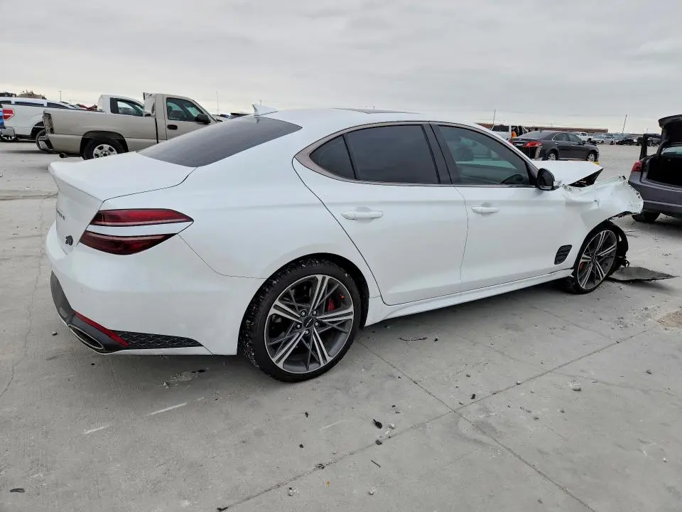 2025 GENESIS G70 2.5T SPORT PRESTIGE  