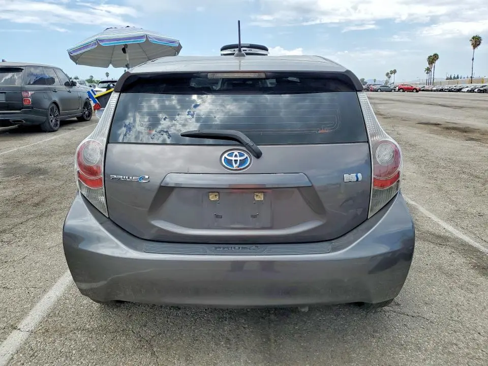 2013 TOYOTA PRIUS C THREE  