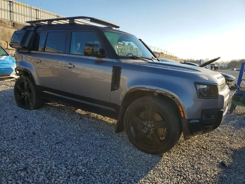 2024 LAND ROVER DEFENDER 110 X-DYNAMIC SE  