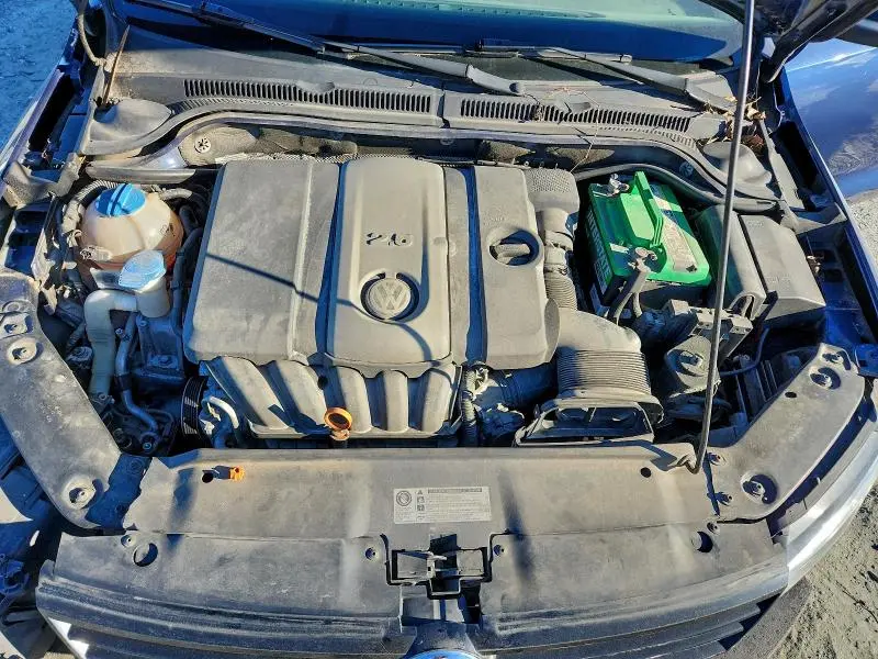 2012 VOLKSWAGEN JETTA SE  