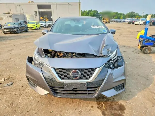 2021 NISSAN VERSA SV  
