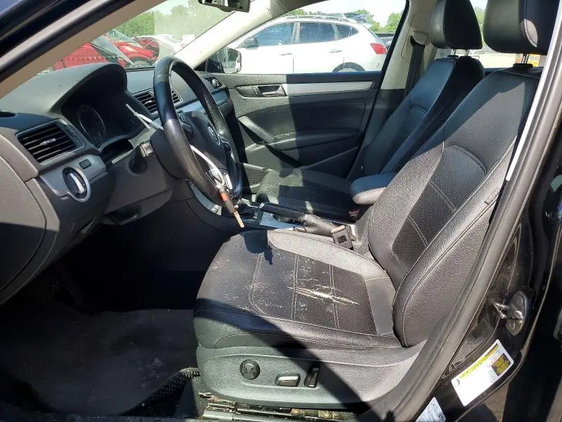 2013 VOLKSWAGEN PASSAT SE  