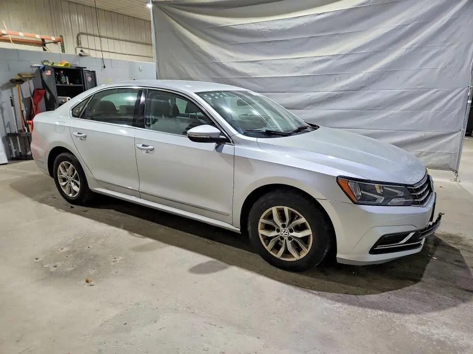 2016 VOLKSWAGEN PASSAT S  
