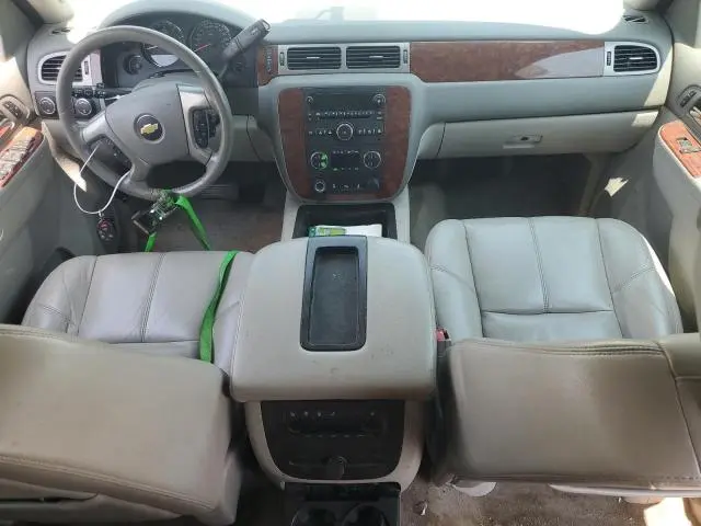 2012 CHEVROLET SUBURBAN K1500 LT  