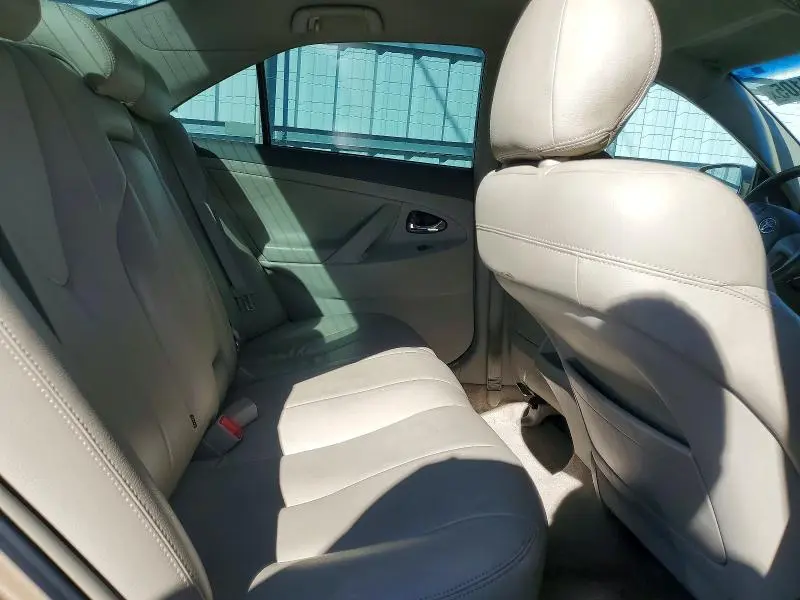 2010 TOYOTA CAMRY BASE  