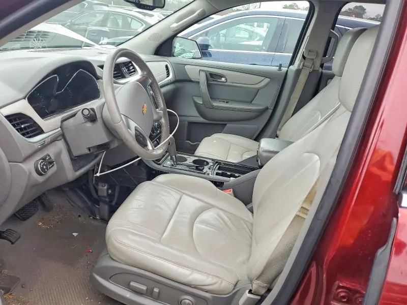 2017 CHEVROLET TRAVERSE LT  