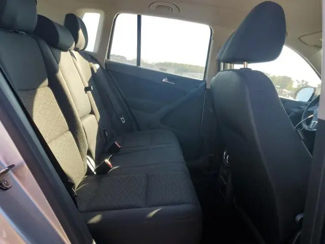 2017 VOLKSWAGEN TIGUAN S  