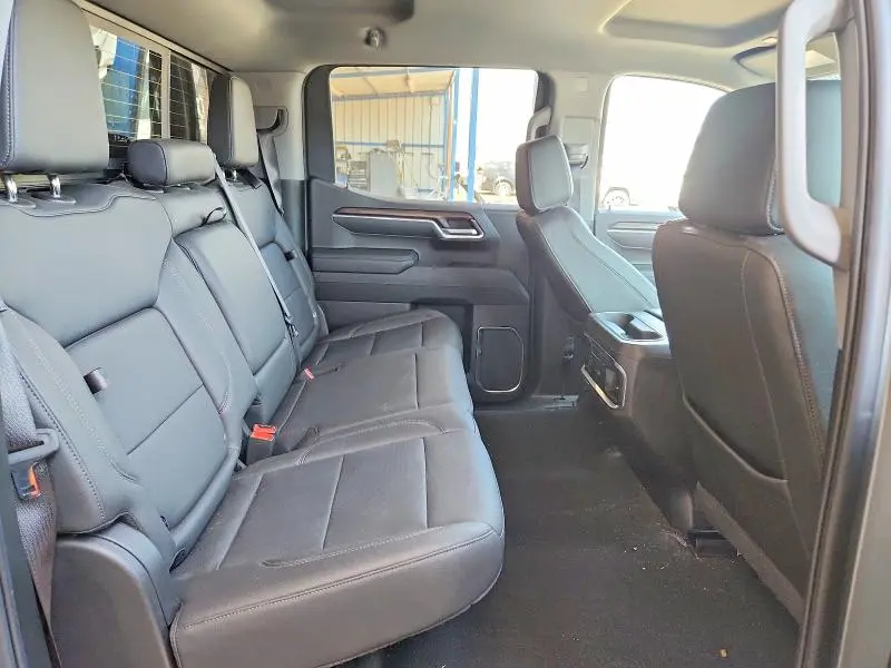 2024 GMC SIERRA K1500 SLT  