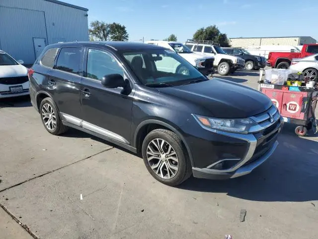 2017 MITSUBISHI OUTLANDER ES