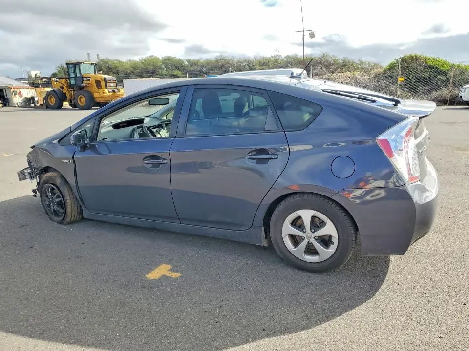 2013 TOYOTA PRIUS   