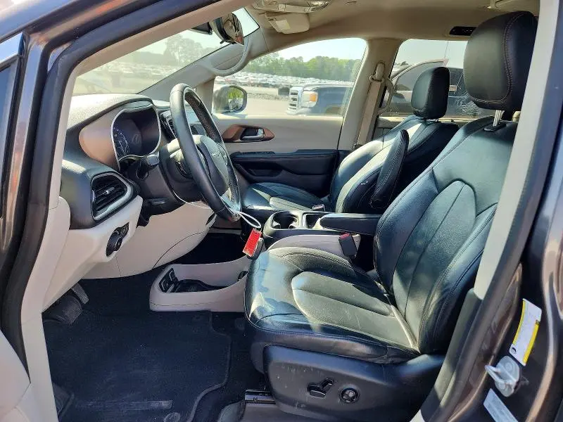 2017 CHRYSLER PACIFICA TOURING L  