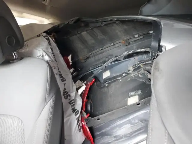 2016 HYUNDAI SANTA FE SE  