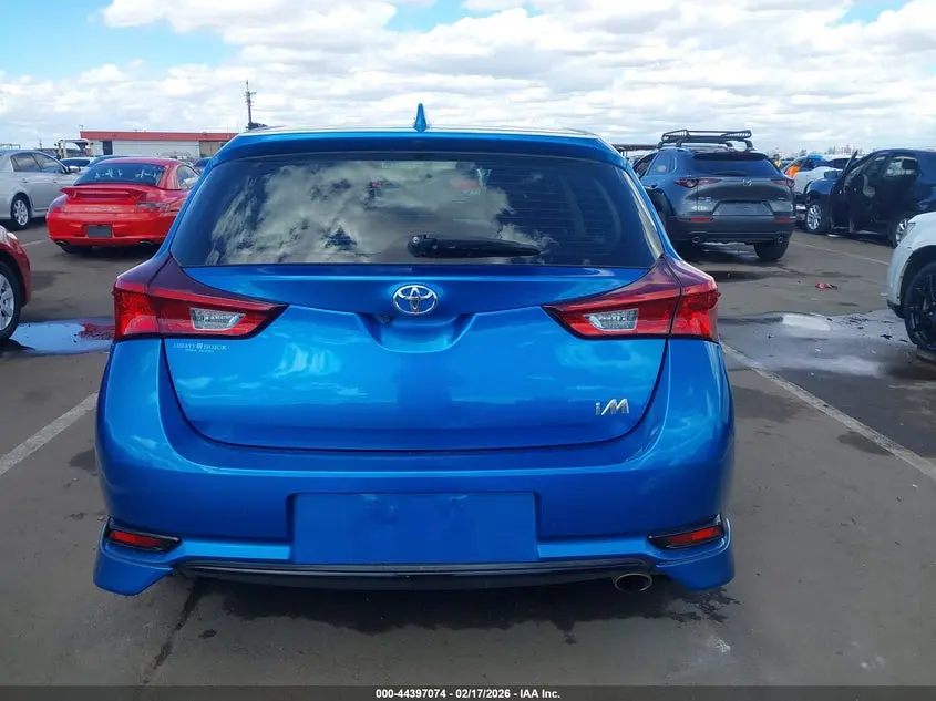 2018 TOYOTA COROLLA IM  