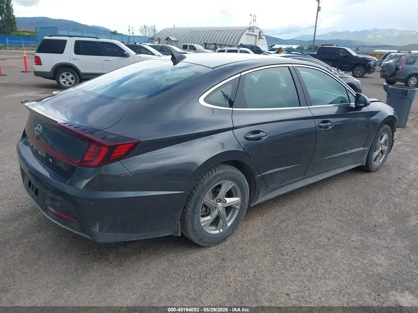 2022 HYUNDAI SONATA SE