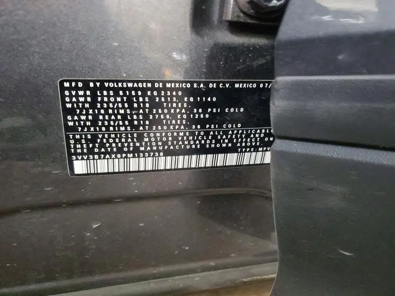 2023 VOLKSWAGEN TIGUAN SE  