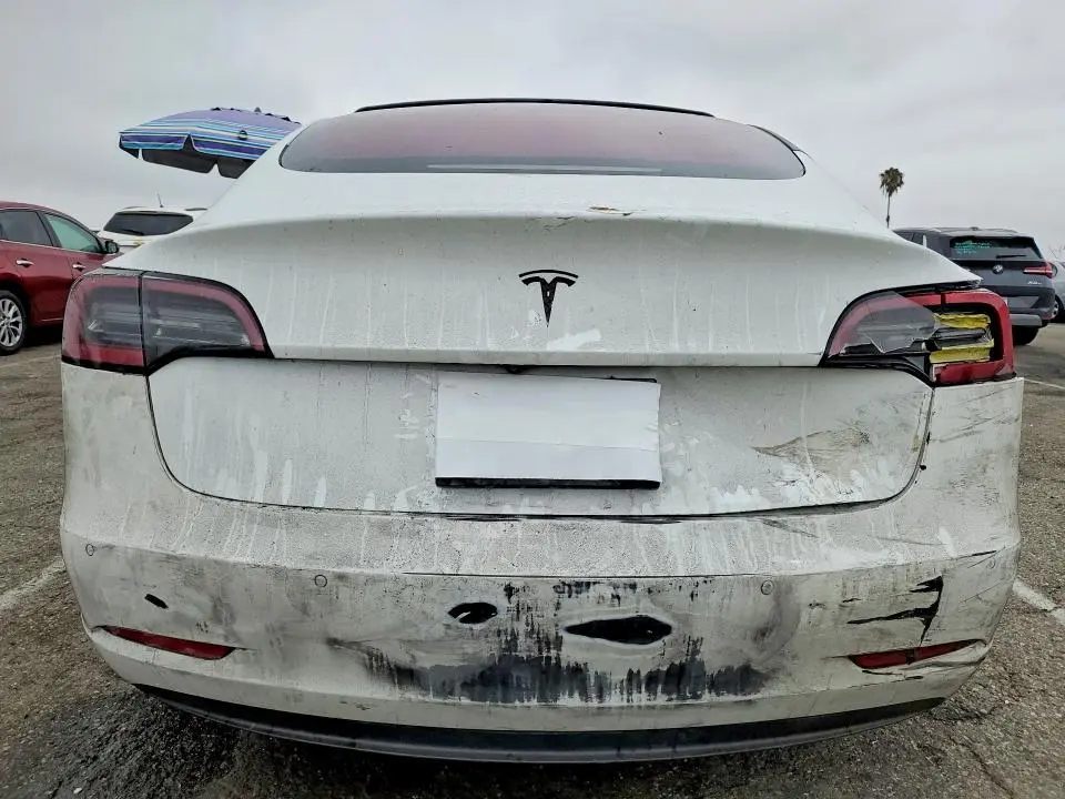 2018 TESLA MODEL 3   
