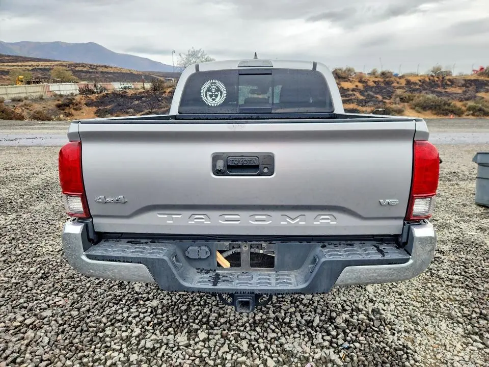 2018 TOYOTA TACOMA SR5 V6  