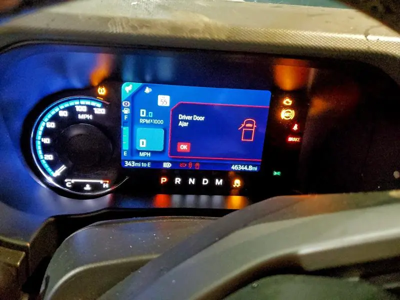 2022 FORD BRONCO BASE  