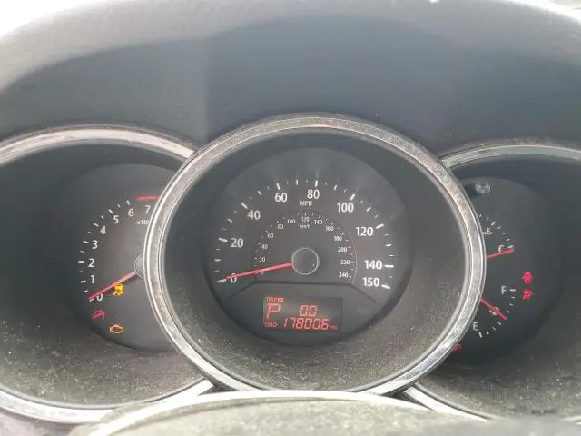 2011 KIA SORENTO BASE  