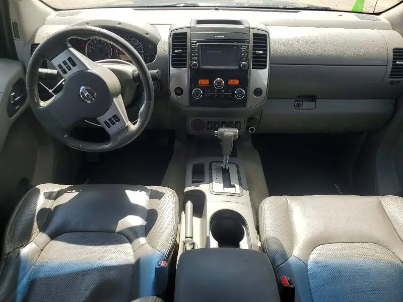 2014 NISSAN FRONTIER SL  