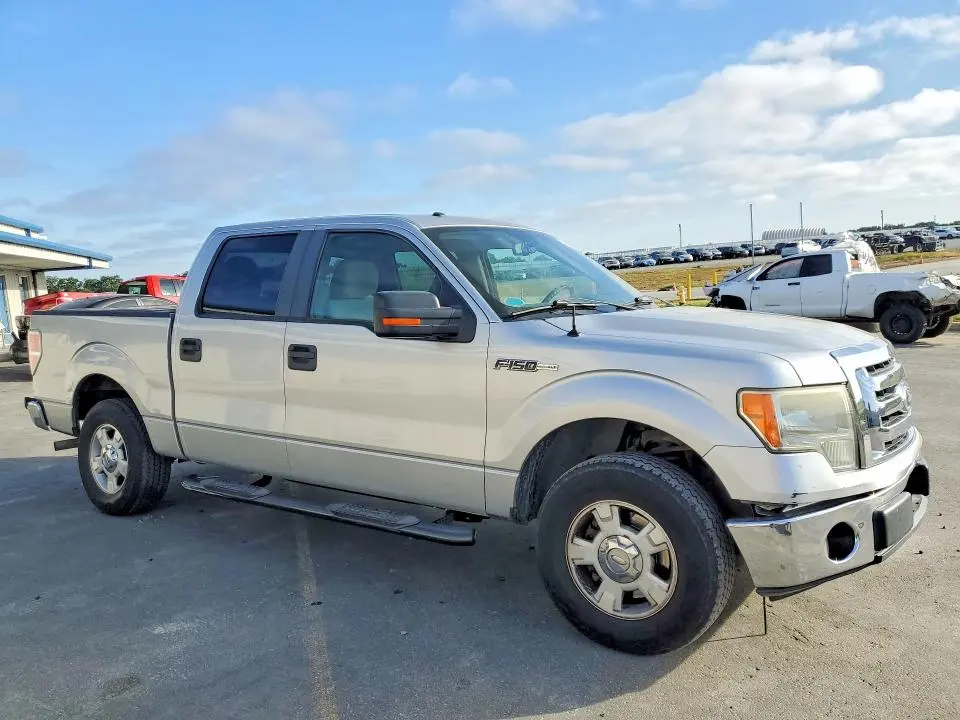 2010 FORD F150 SUPERCREW  