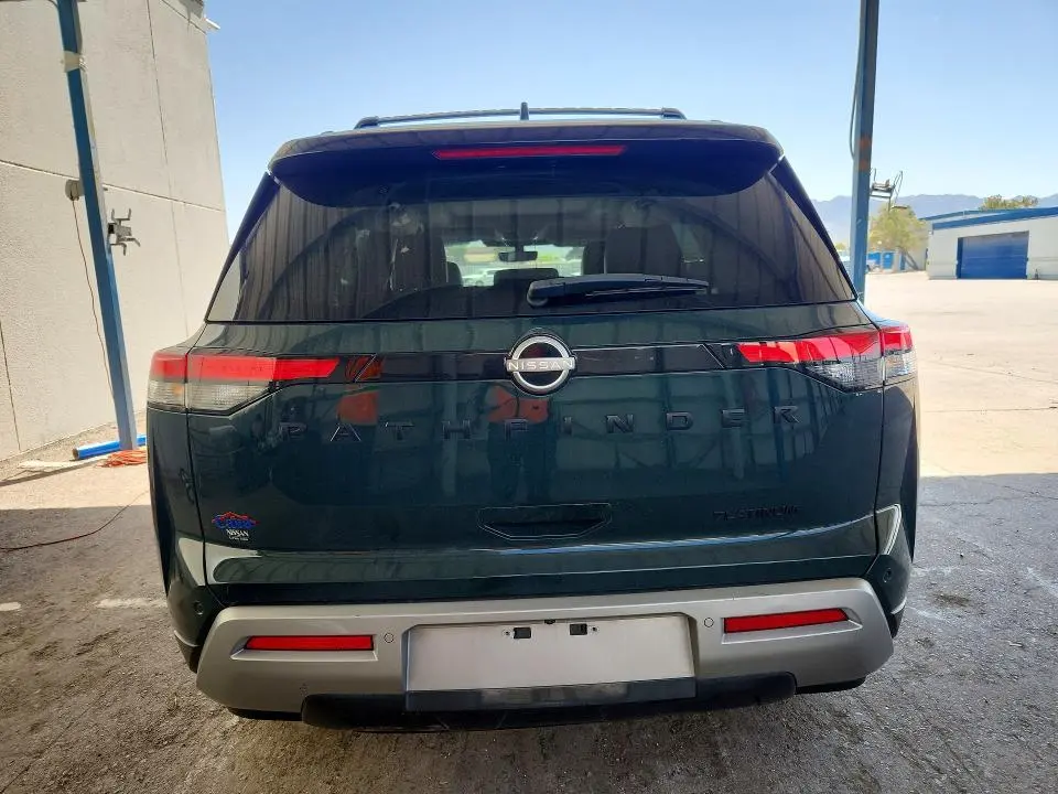 2023 NISSAN PATHFINDER PLATINUM  