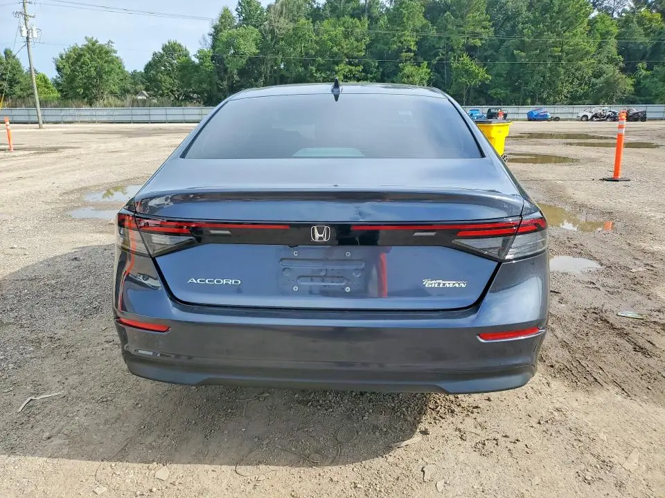 2025 HONDA ACCORD LX  