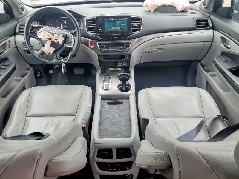 2021 HONDA PILOT SE  