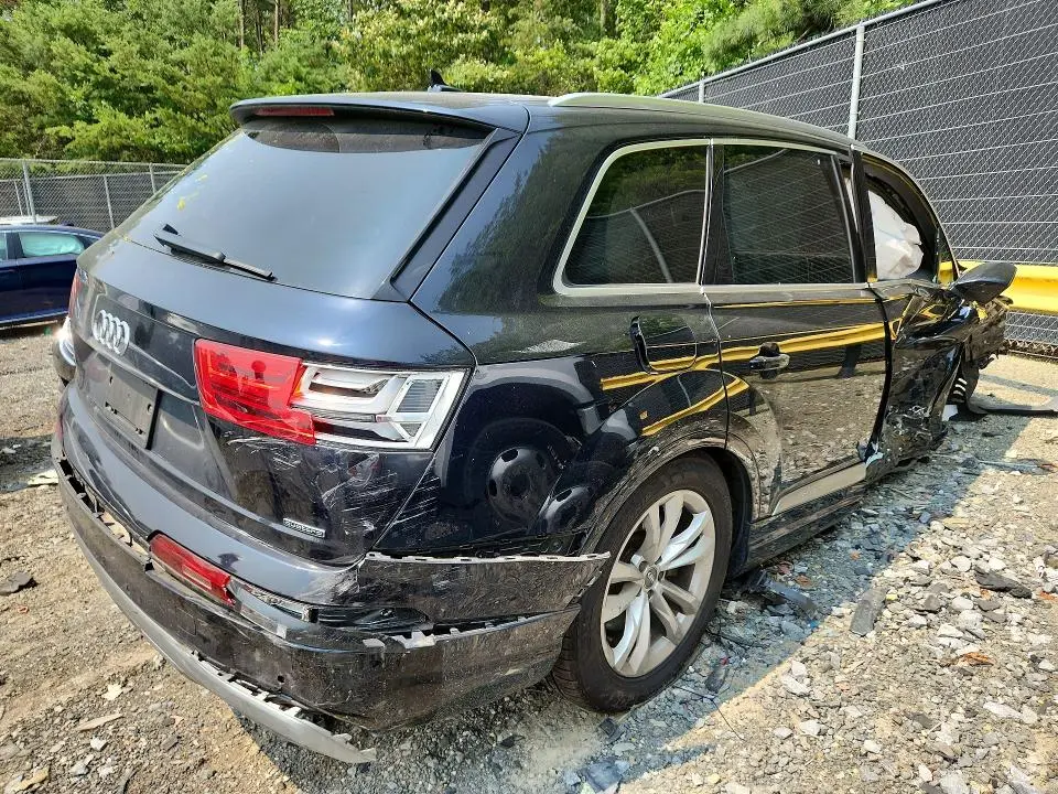 2017 AUDI Q7 PREMIUM  