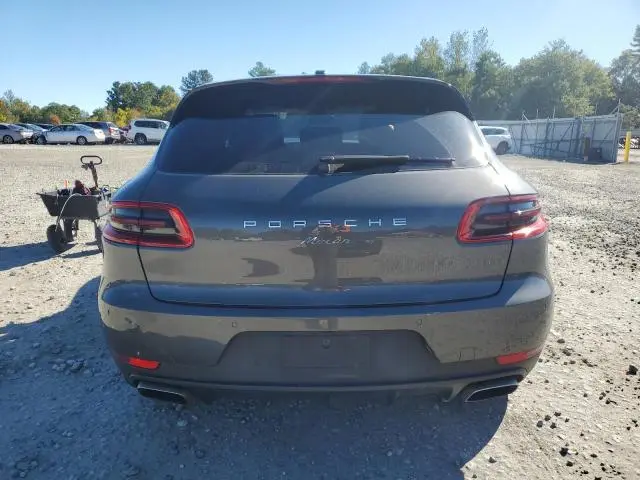 2018 PORSCHE MACAN