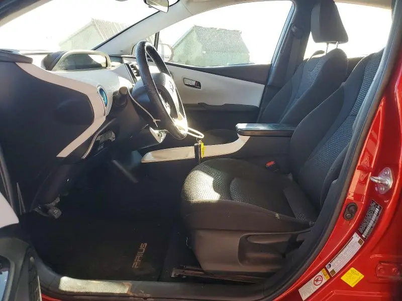 2016 TOYOTA PRIUS THREE  