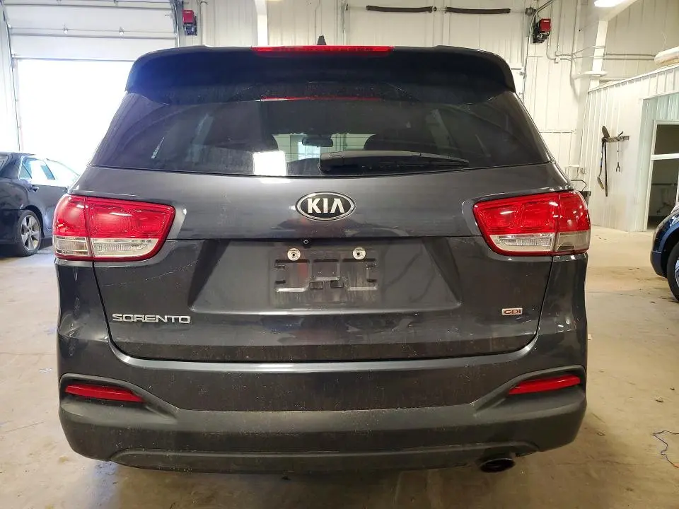 2018 KIA SORENTO LX  