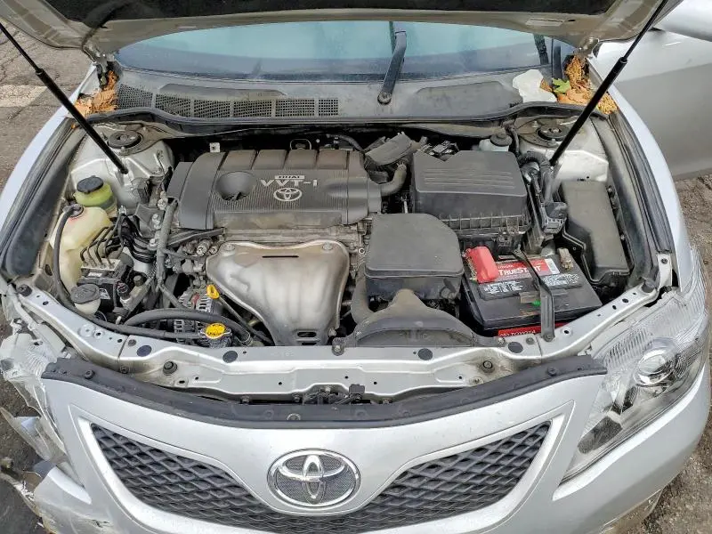 2010 TOYOTA CAMRY SE  