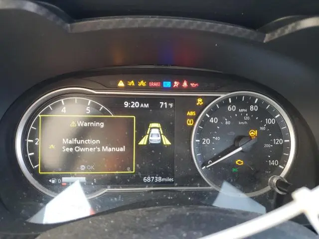 2020 NISSAN VERSA SV  