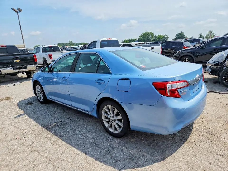 2014 TOYOTA CAMRY XLE  