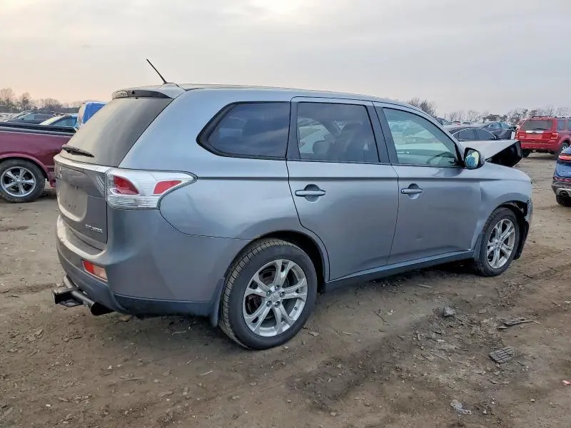 2014 MITSUBISHI OUTLANDER SE  