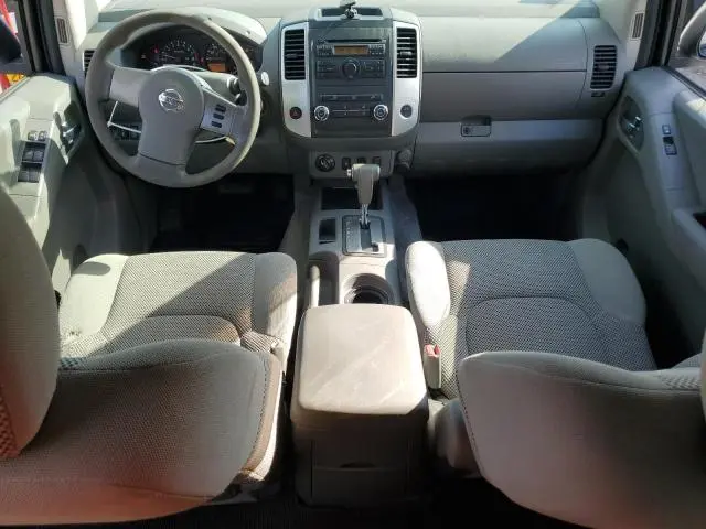 2010 NISSAN FRONTIER CREW CAB SE  