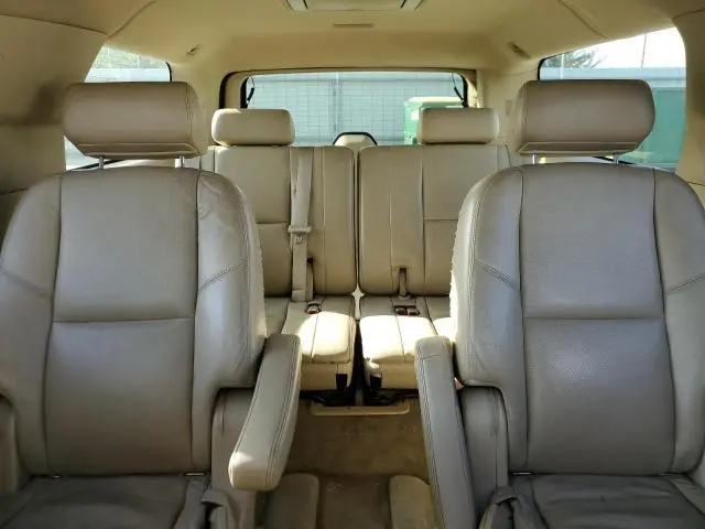 2010 CADILLAC ESCALADE ESV PREMIUM  