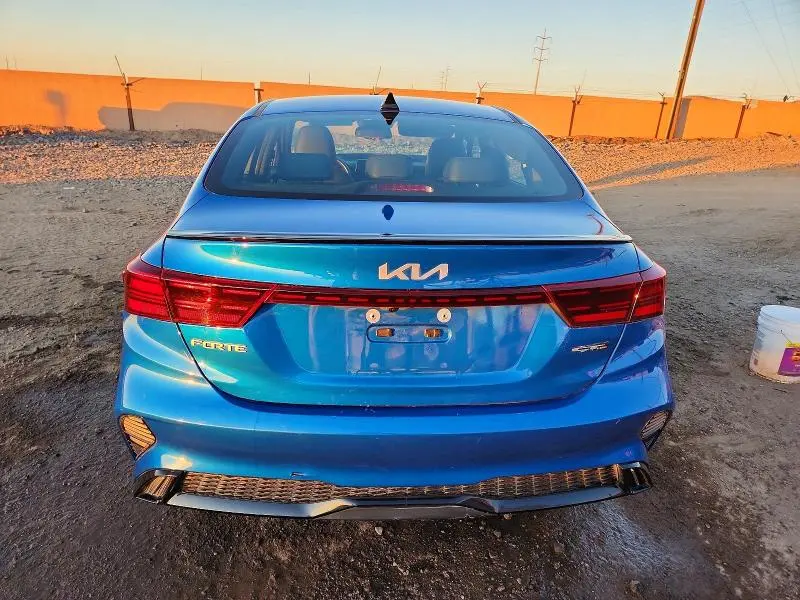 2024 KIA FORTE GT-LINE  