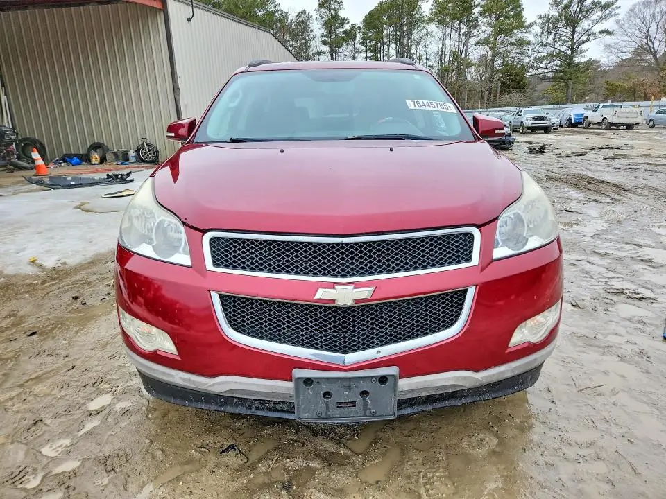 2010 CHEVROLET TRAVERSE LT  