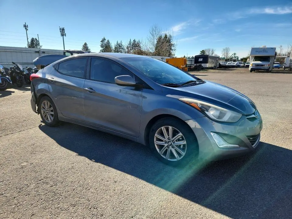 2014 HYUNDAI ELANTRA SE  