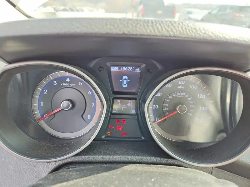 2017 HYUNDAI ELANTRA GT BASE  