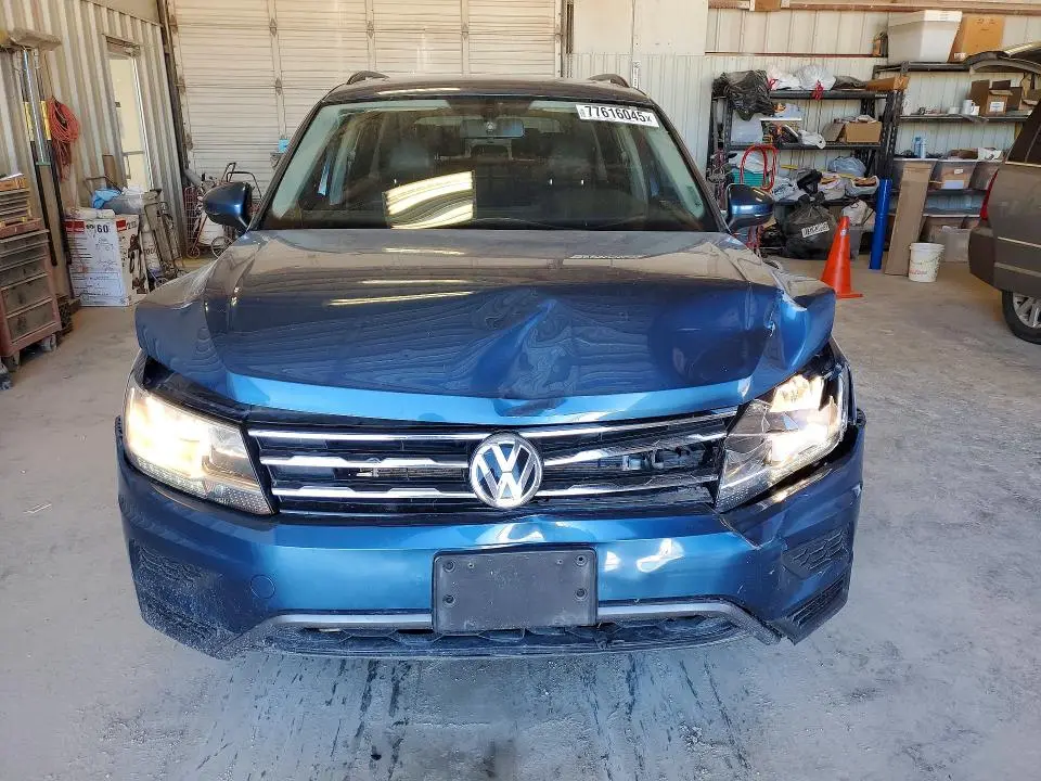 2020 VOLKSWAGEN TIGUAN SE  