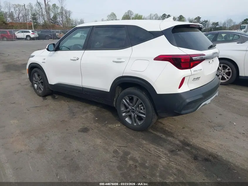 2023 KIA SELTOS LX